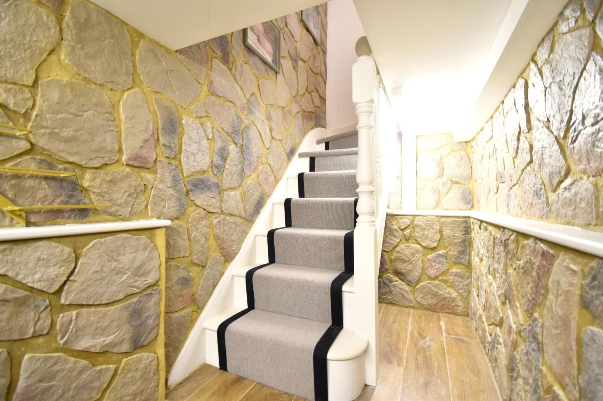 Stunning 2 Bed Apartment ลอนดอน ภายนอก รูปภาพ